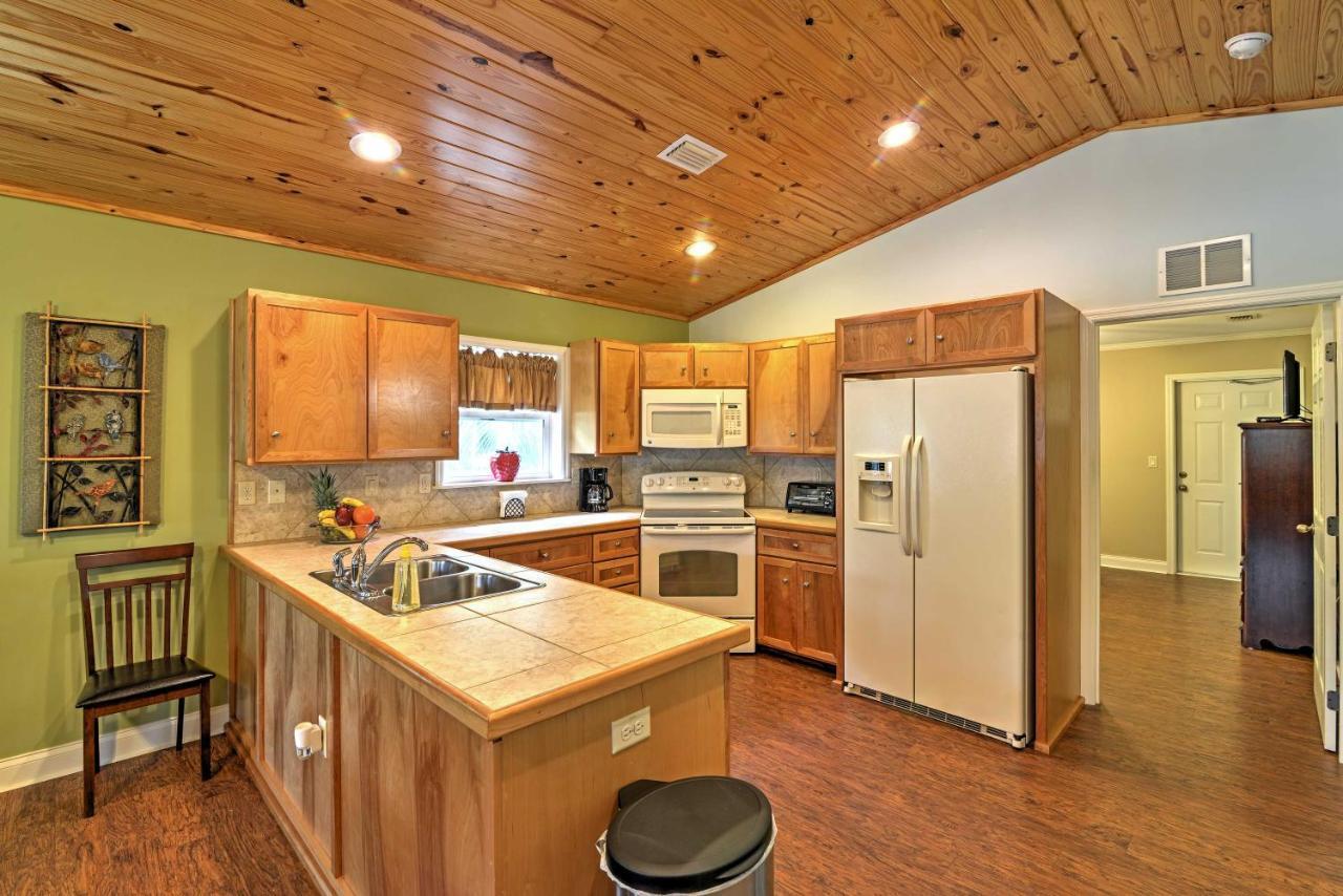 Crystal River Cottage On 1 Acre With Deck And Porch! Yankeetown Esterno foto