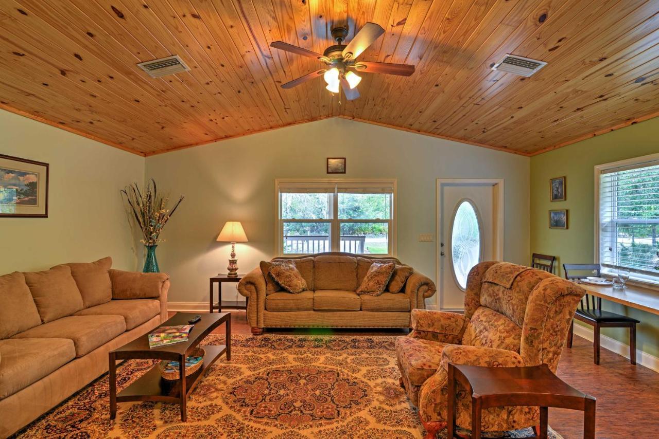 Crystal River Cottage On 1 Acre With Deck And Porch! Yankeetown Esterno foto