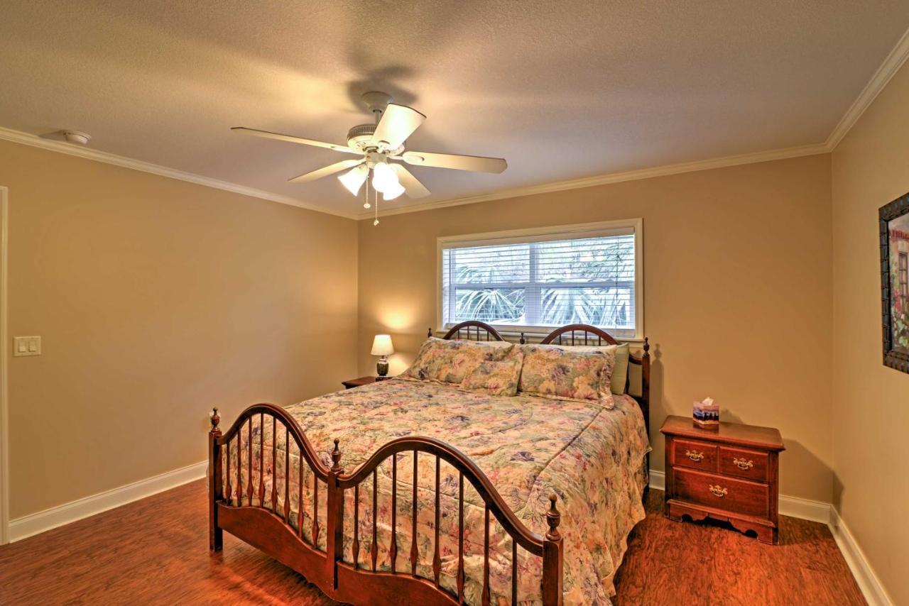Crystal River Cottage On 1 Acre With Deck And Porch! Yankeetown Esterno foto